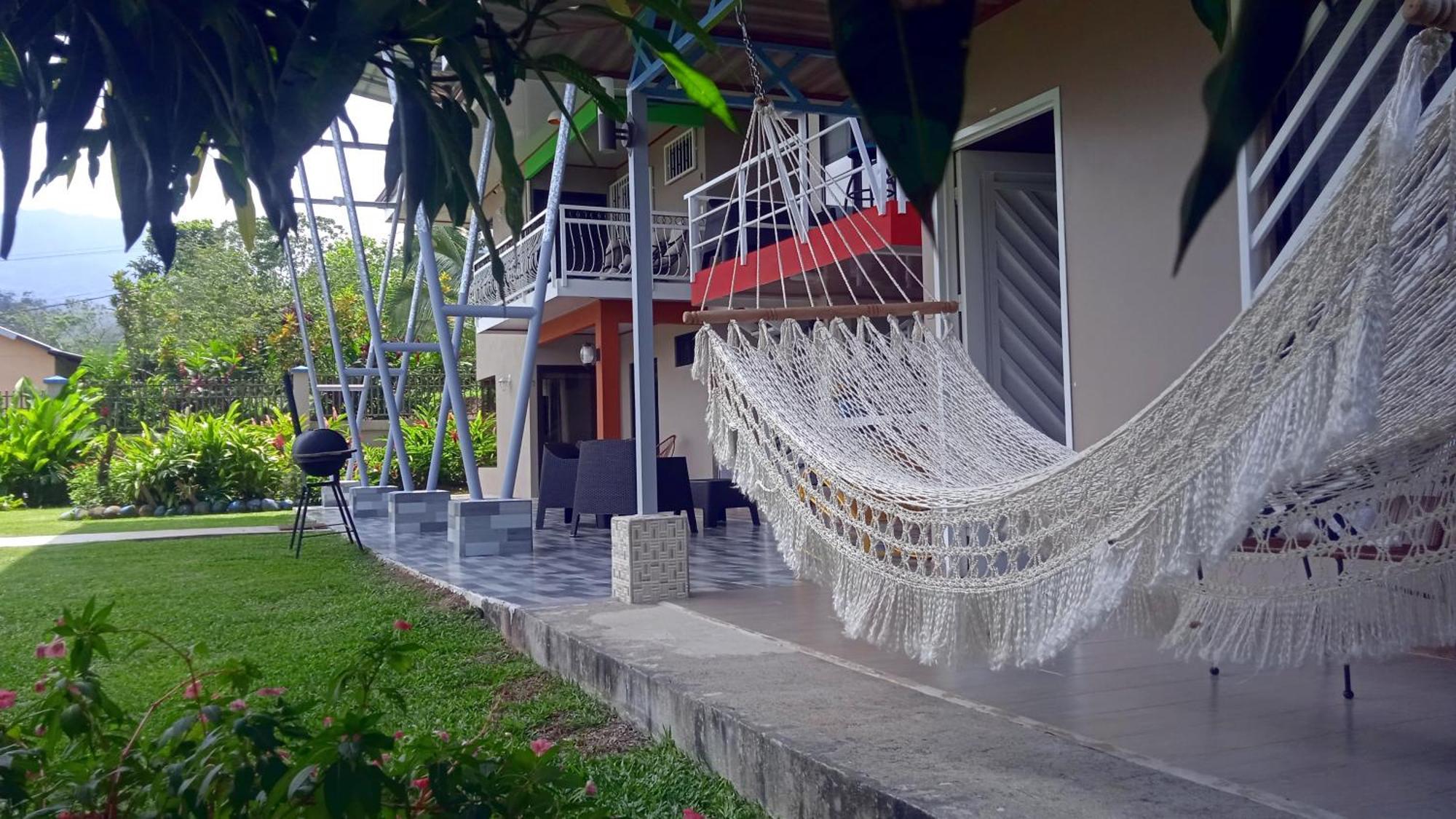 Villas Lux Arenal Ла Фортуна Экстерьер фото